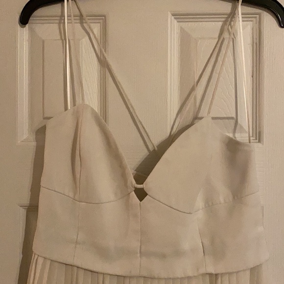 Nicholas Stripe Dress White Pleated Midi 8 - Picture 6 of 13